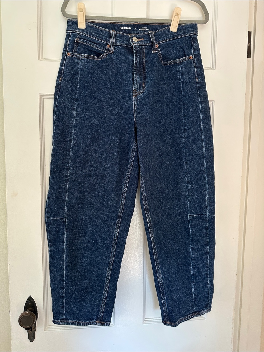 Old Navy High Waisted Barrel Leg | Size 8